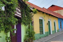 Toujours de belles façades colorées 
