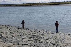Nouvelle tentative de pêche en rivière...Moins fructueuse mais tout aussi sympathique